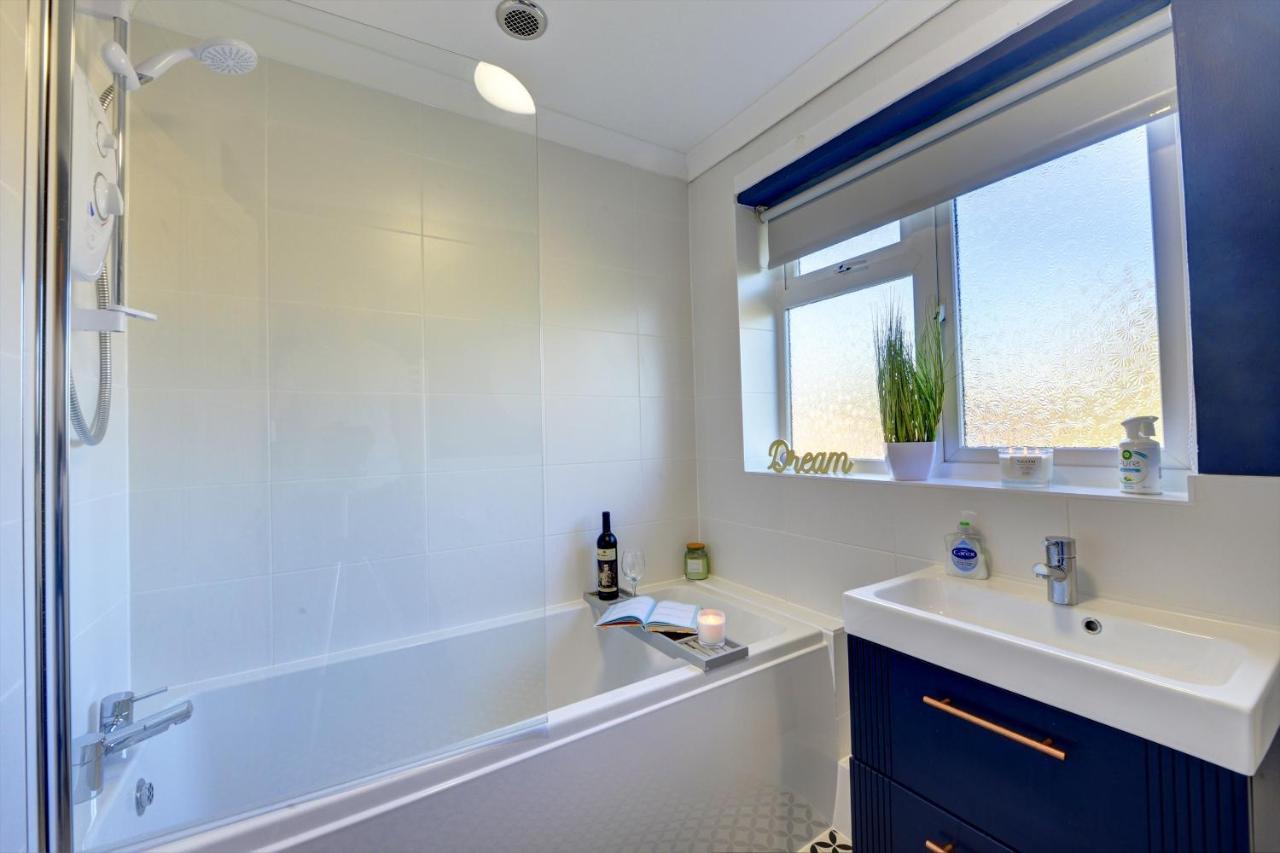 Inspire Homes 2-Bed Sleeps 5 Near Leamington & M40 Southam  Exterior photo
